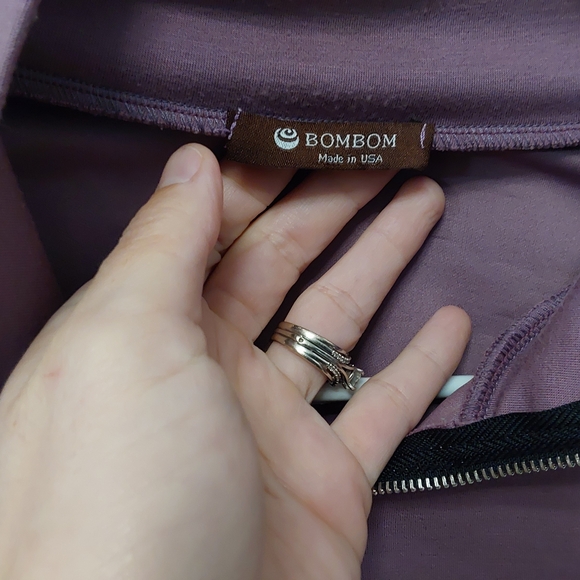 Women's Mauve Mock Neck Pullover Sweatshirt - Picture 3 of 3